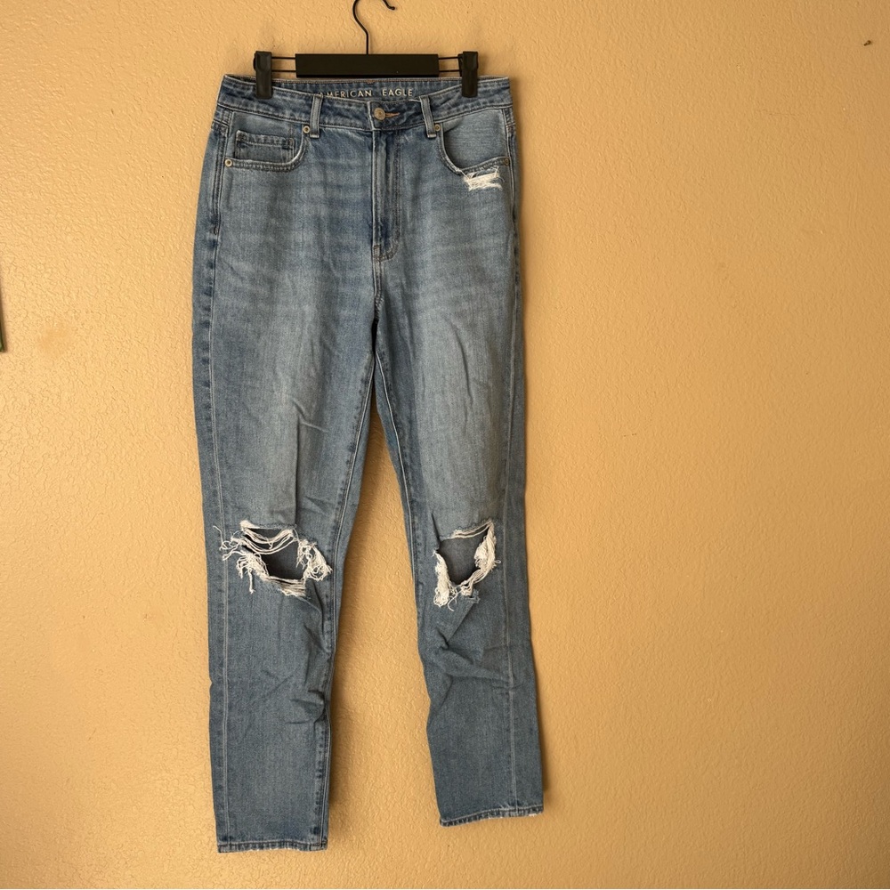American Eagle Outfitters Light Blue Ripped Straight Leg Jeans